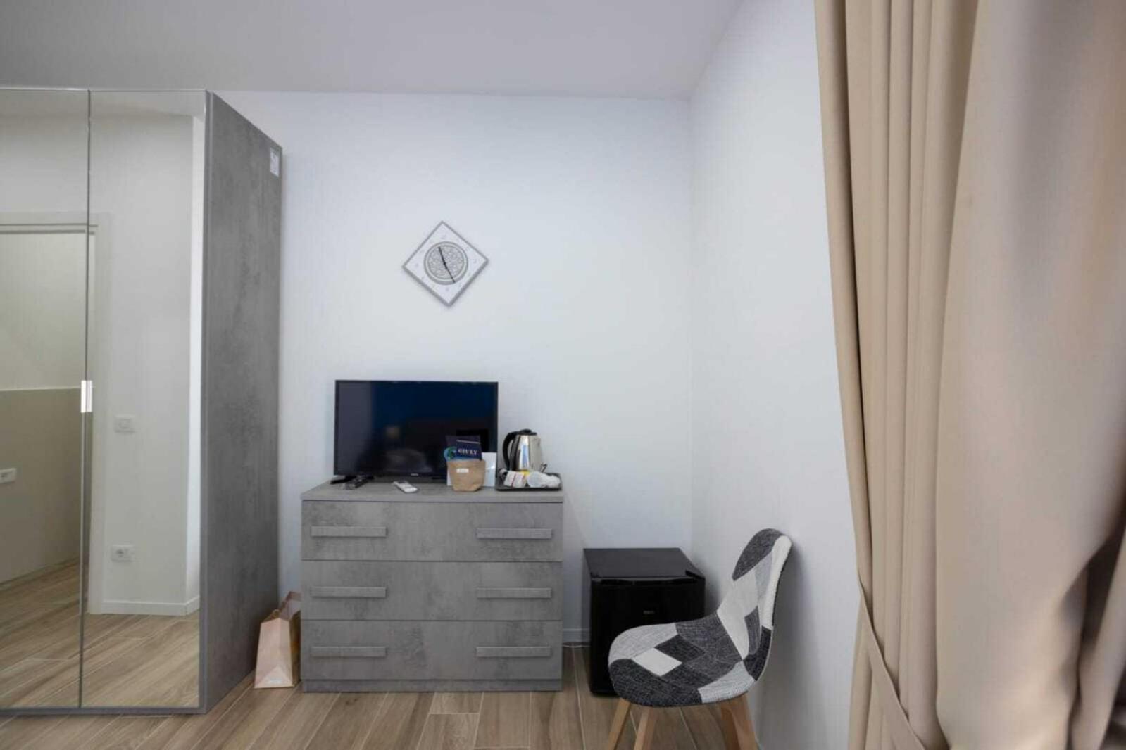 Giuly Suites & Rooms Napoli Dış mekan fotoğraf