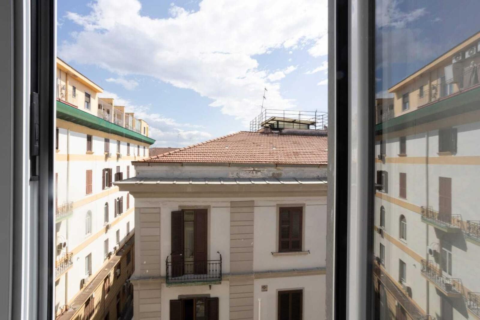 Giuly Suites & Rooms Napoli Dış mekan fotoğraf