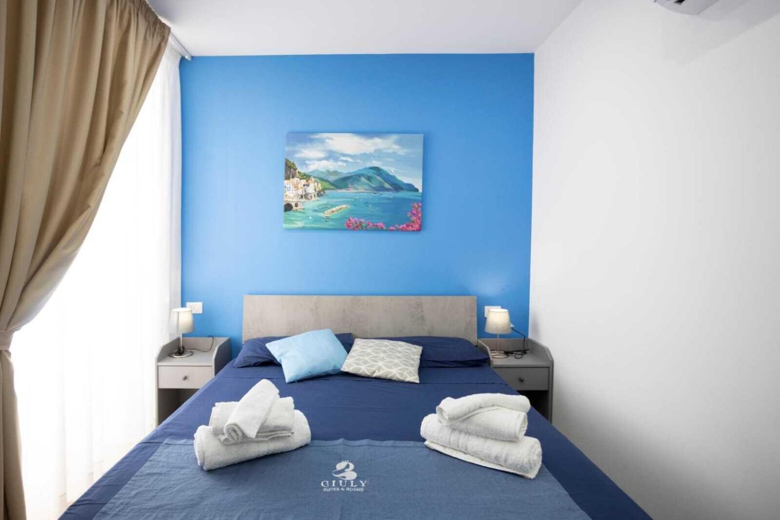 Giuly Suites & Rooms Napoli Dış mekan fotoğraf