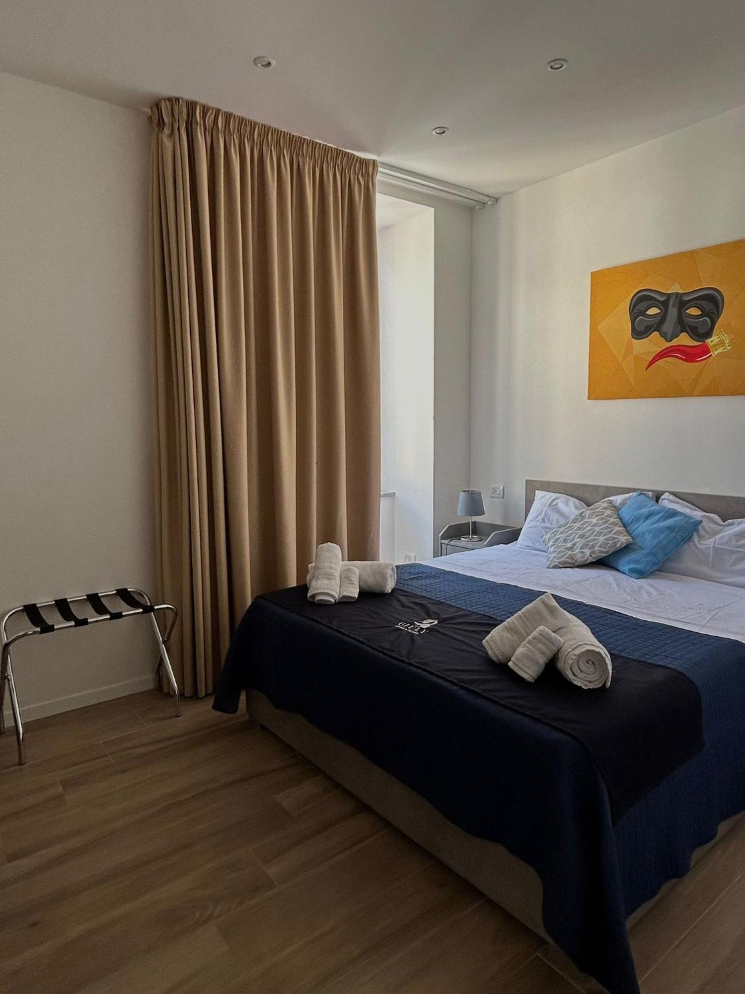 Giuly Suites & Rooms Napoli Dış mekan fotoğraf
