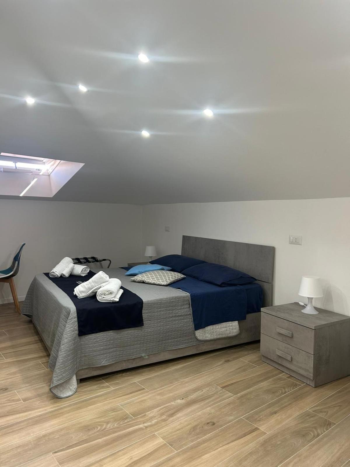Giuly Suites & Rooms Napoli Dış mekan fotoğraf