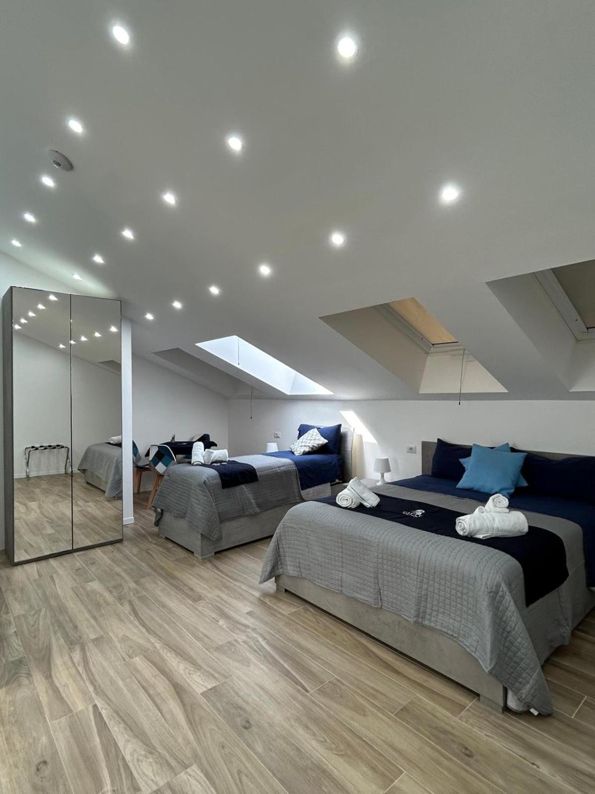 Giuly Suites & Rooms Napoli Dış mekan fotoğraf